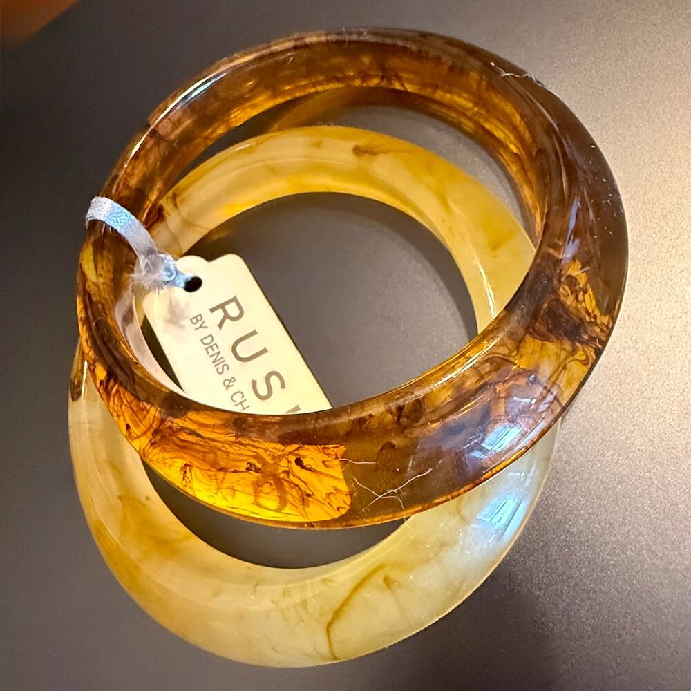 RUSH Denis & Charles Amber Tortoiseshell Lucite Bangle Set - Picture 3 of 6